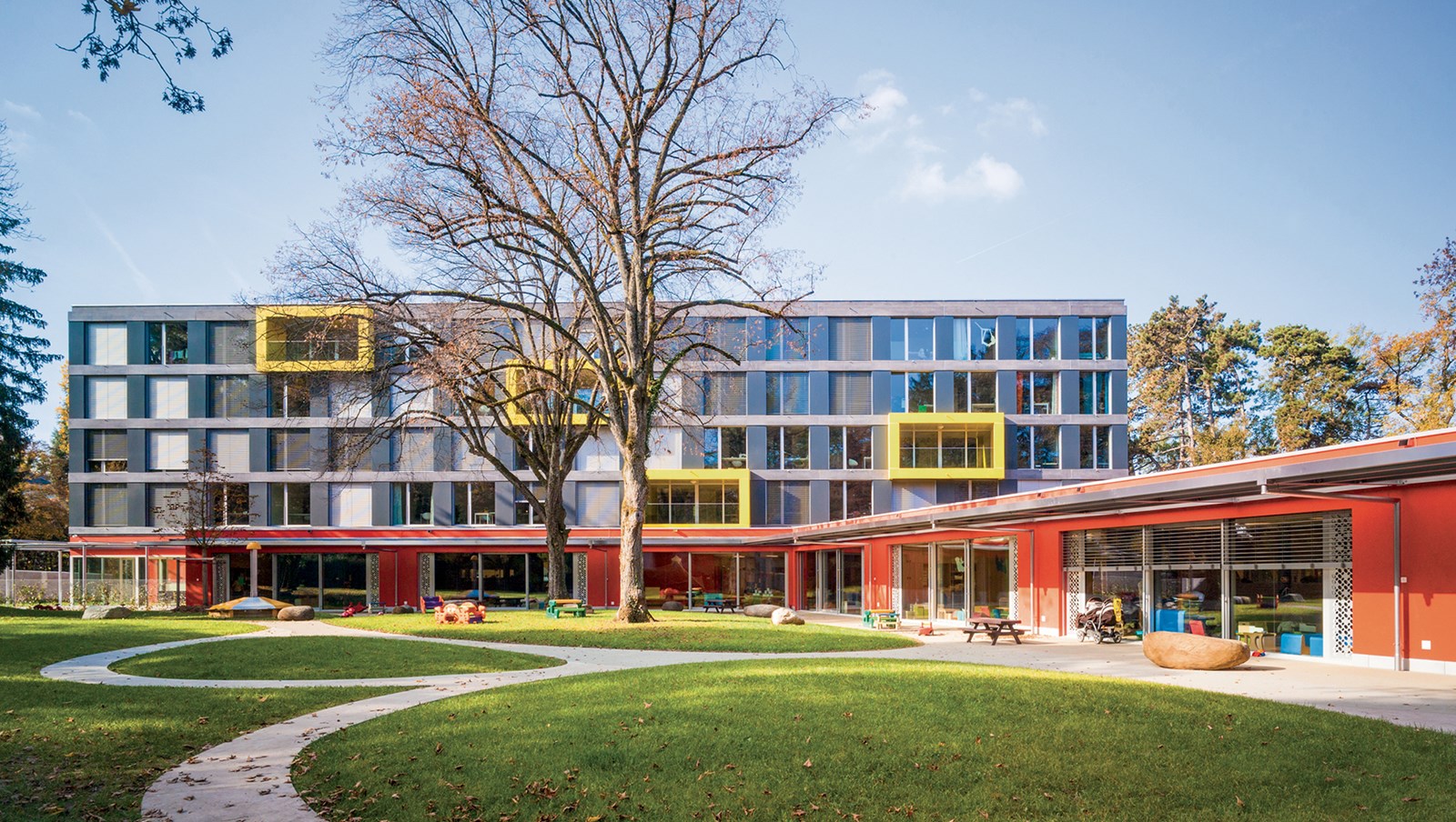 Eve Pinchat - Crêche et logement Etudiants