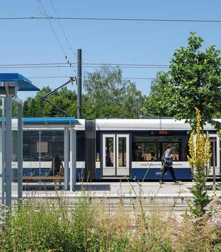 Tram de Saint-Julien